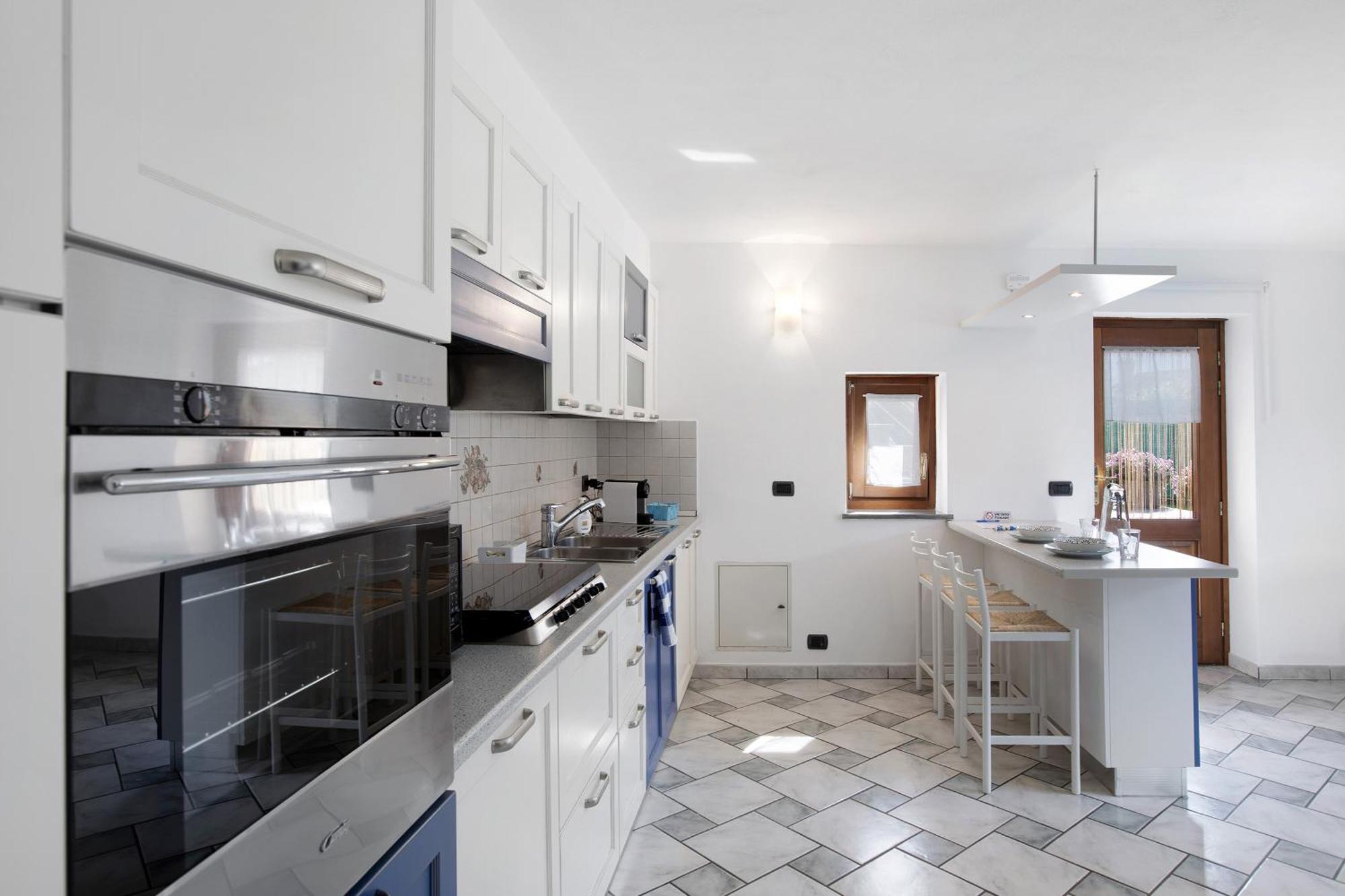 Casa Sabrina - Appartamento Blu アオスタ エクステリア 写真
